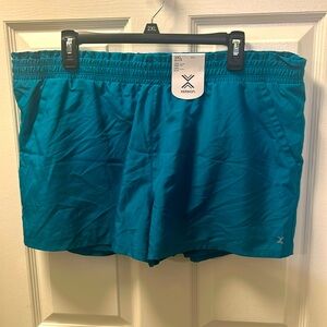 Xersion layered shorts with pockets. NWT